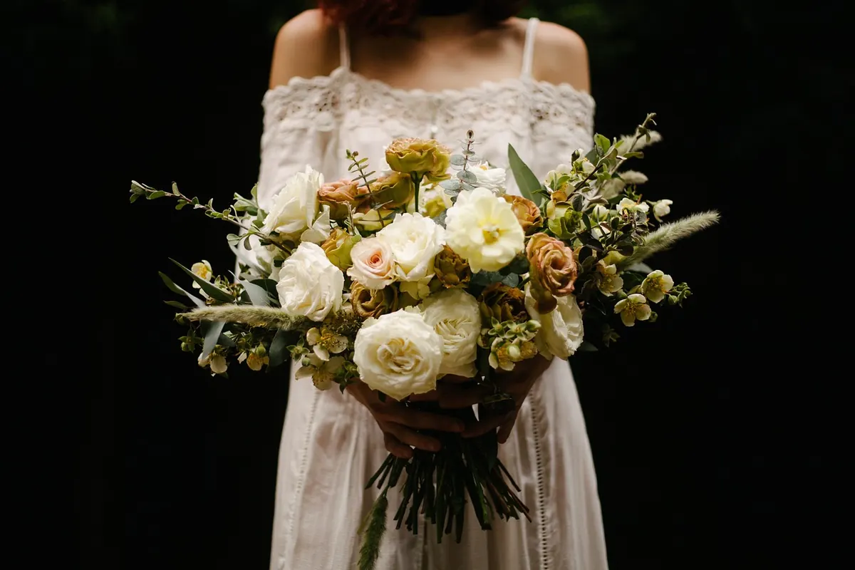 Wedding Bouquet Shapes Explained: Posy, Nosegay, Cascade and More